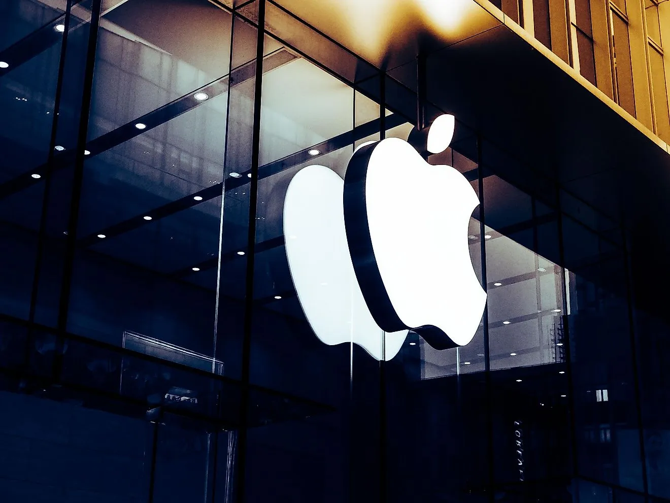 Apple Sales Executive Resigns to Head US Defense Innovation Unit